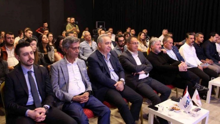 İva Park AVM'de perakende buluşması