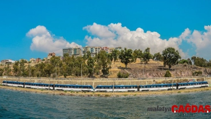 İZBAN, bir yılda Türkiye'yi taşıdı
