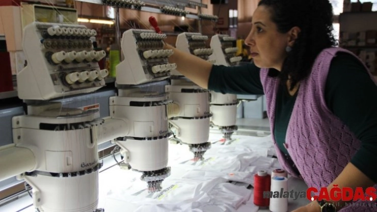 İzmir'de doğan nakış sektörü can çekişiyor, firmalar kepenk kapatıyor