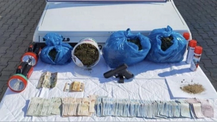 Jandarmadan uyuşturucu tacirlerine darbe