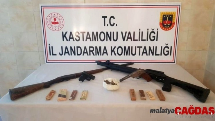 Jandarmanın uyuşturucu operasyonunda 5 kişi tutuklandı