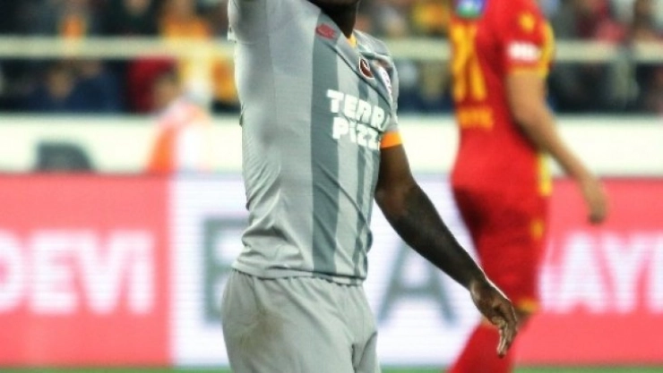 Jean Michael Seri ilk golünü attı