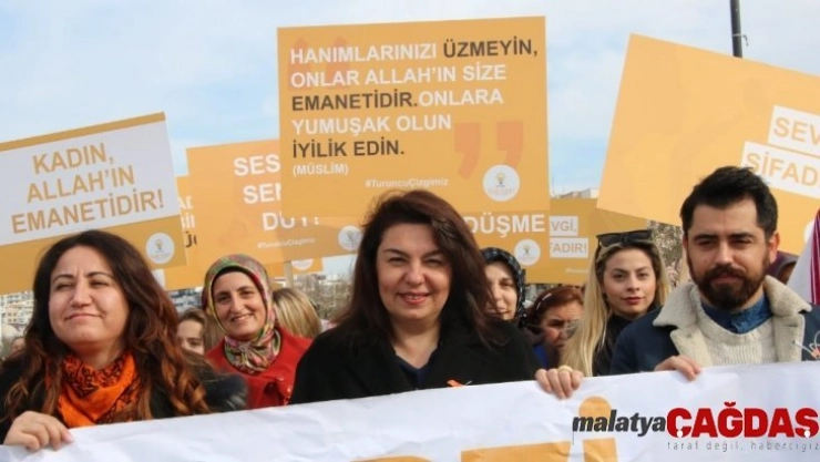 Jülide İskenderoğlu'ndan 'kadına yönelik şiddetle mücadele' açıklaması