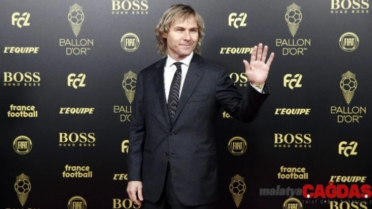 Juve'nin efsanesi Nedved, Merih Demiral'ı övdü