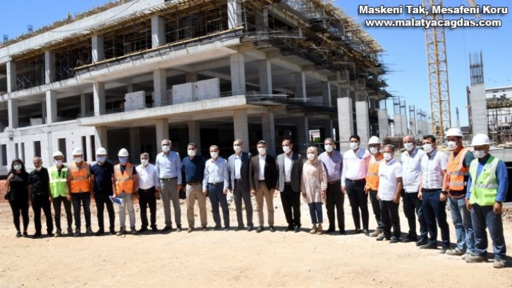 Kadın doğum hastanesi inşaatı hızla yükseliyor