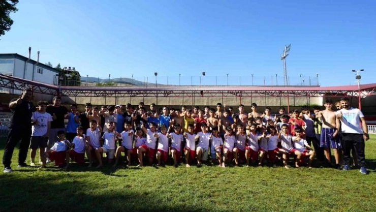 Kahramanmaraş'ta yaz spor okullarına yoğun ilgi