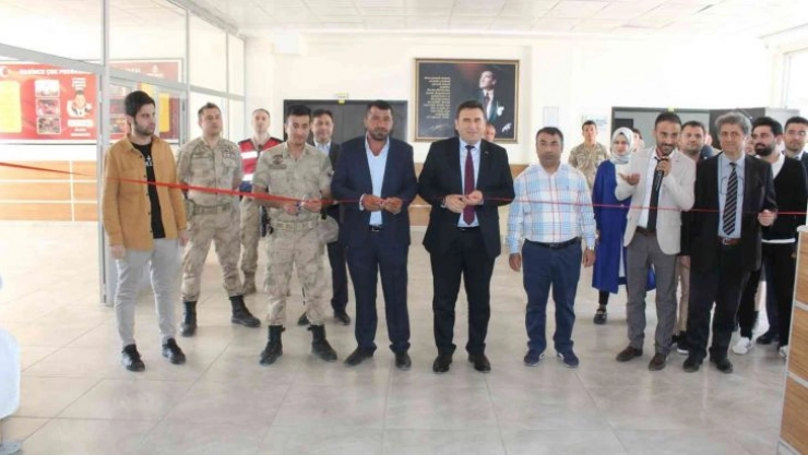 Kahta'da Bilim Şenliği düzenlendi