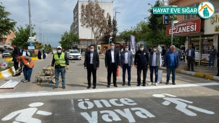 Kahta'da önce yaya görselli çizgi çalışması başlatıldı