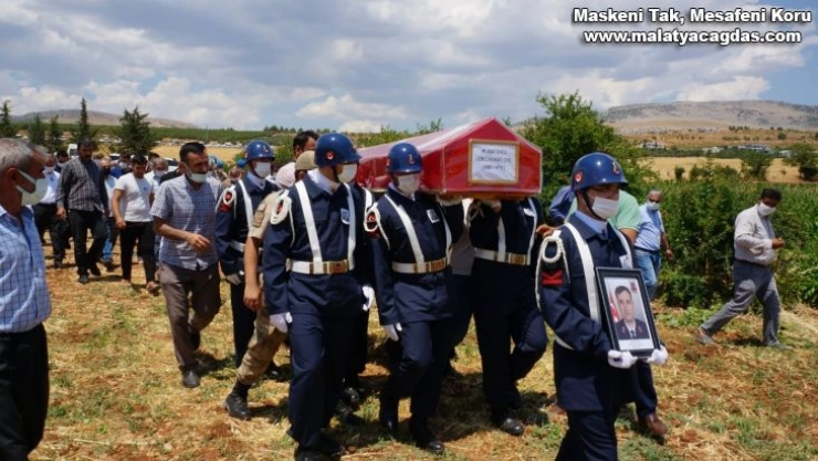 Kalp krizi geçiren uzman çavuş toprağa verildi