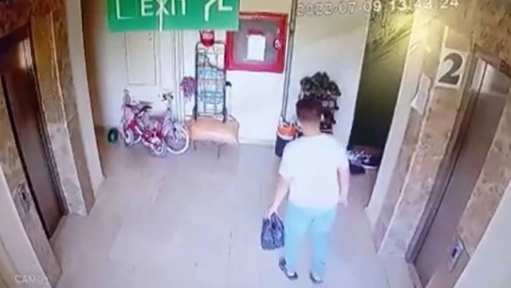 Kameralara takılan ayakkabı hırsızı kayıplara karıştı