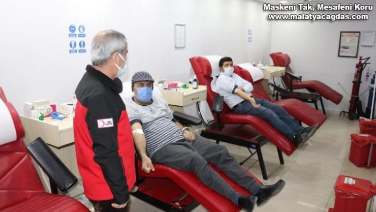 Kan stokları tükeniyor