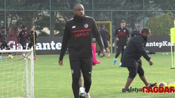 Kana Bıyık: 'Denizlispor ile zor bir maç oynayacağız'