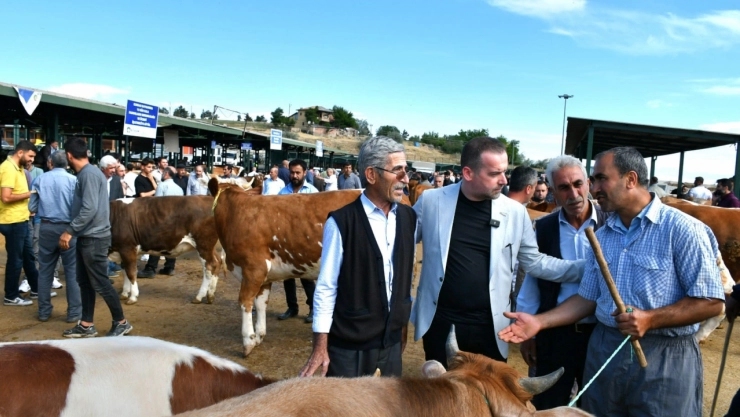 Karademir: ''Bayram, Dayanışmanın Gücüyle Malatya'da Yeniden Hissedilecek''
