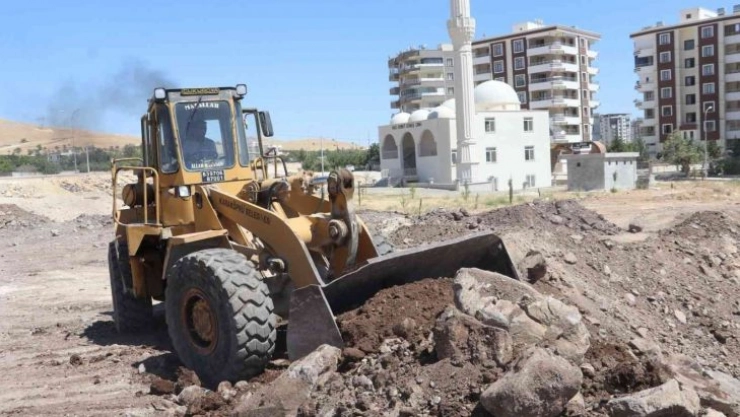 Karaköprü'de üst yapı çalışmaları devam ediyor
