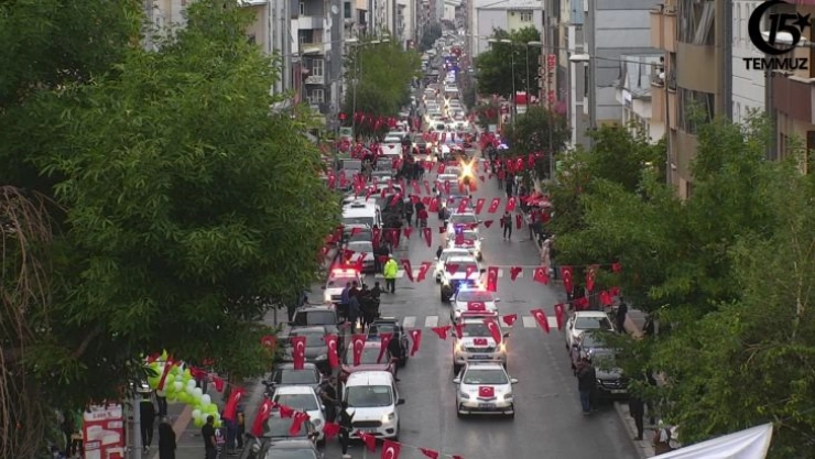 Kars'ta 'Türkiye Geçilmez' araç korteji havadan görüntülendi