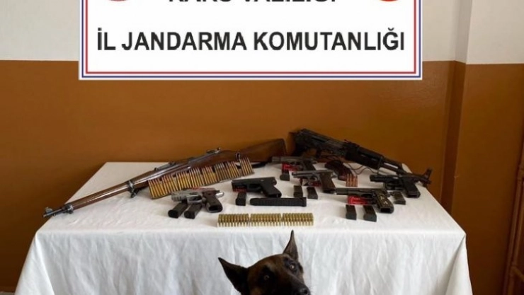 Kars'ta jandarmadan ruhsatsız silah operasyonu