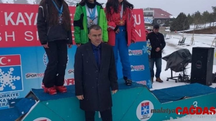 Kayakta Isparta'ya bronz madalya