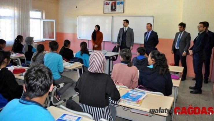 Kaymakam Coşkun okul ziyaretlerine devam ediyor