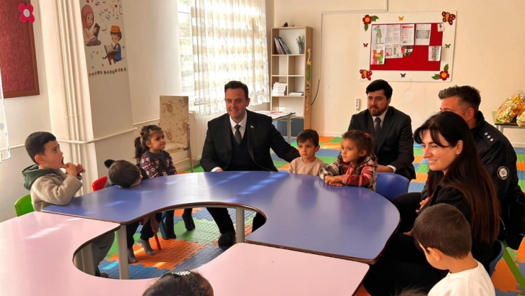 Kaymakam Tunahan Nas, Miniklerle Bir Araya Geld