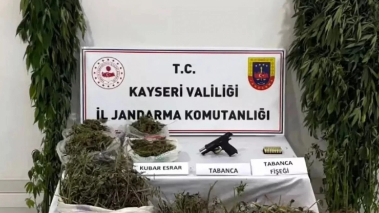 Kayseri'de 3.8 kg uyuşturucu ele geçirildi