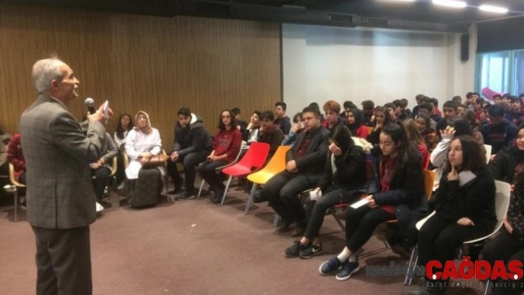 Kent Konseyi Başkanı Köksal, değerler eğitiminin önemine dikkat çekti