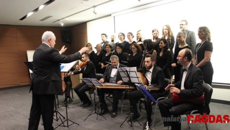 Kent korosu ilk konserinde tam not aldı