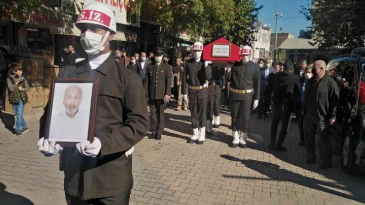 Kıbrıs Gazisi Mehmet Gülten son yolculuğuna uğurlandı