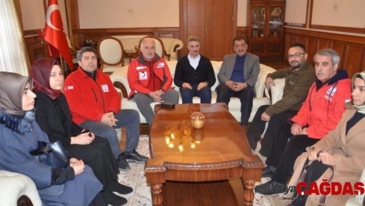 Kızılay Genel Başkanı Kınık, Vali Baruş'u ziyaret etti