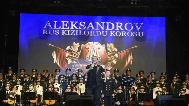 Haluk Levent Adanalılara unutulmaz bir gece yaşattı