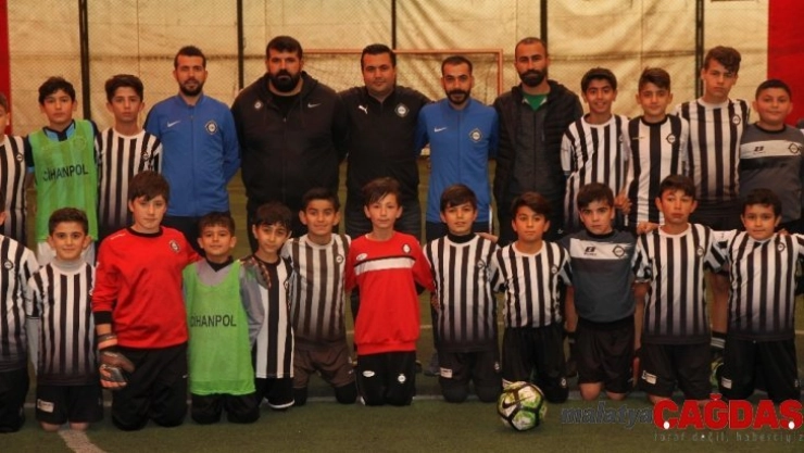 Kızıltepe Altay Futbol Okulun'da 150 öğrenci eğitim görüyor