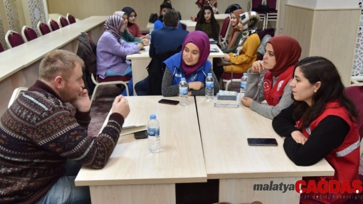 KMÜ'de kitap okuma halkası