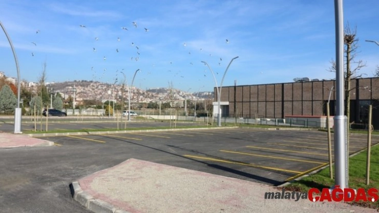 Kocaeli Kongre Merkezi'ne çevre düzenlemesi