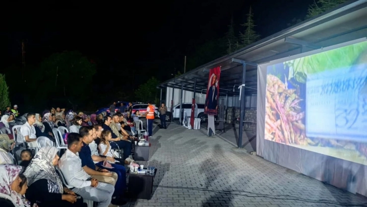 Kocaözü Mahallesi'nde Komşuluk Ruhu Sinema İle Pekişti