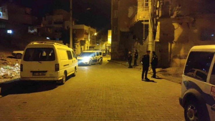 Komşu kavgasında kan aktı: 1 ölü, 3 yaralı