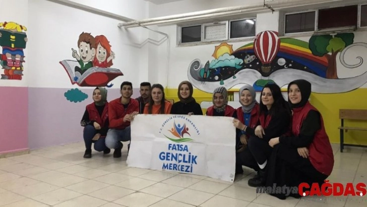 Köy okullarına gönüllü gençler dokunuşu