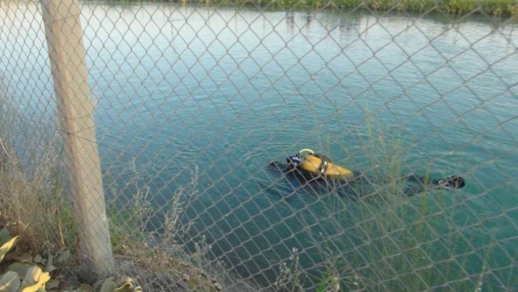 Koyun otlatırken kanala düşen çocuk kayboldu