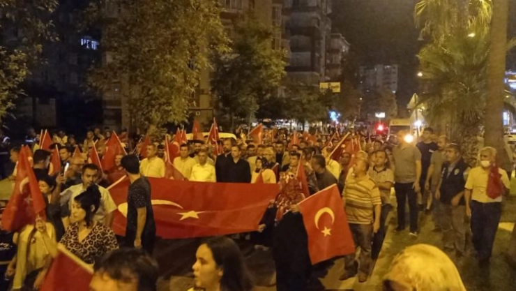 Kozan 15 Temmuz'da tek yürek