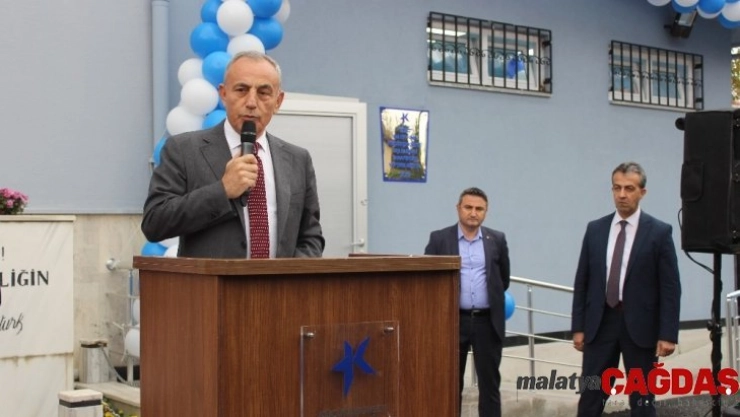 Küçükçekmece'deki engelli çocuklara özel spor salonu