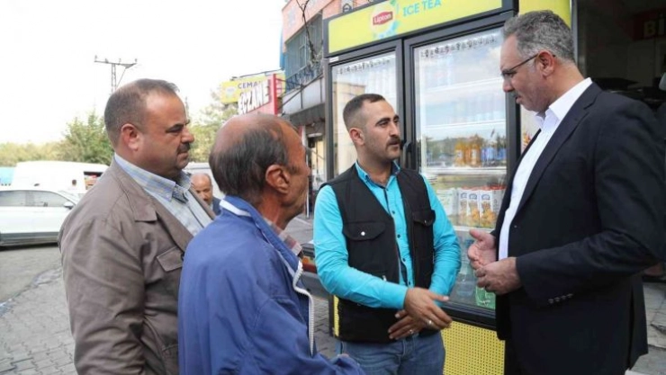 Kuş, esnaf ve vatandaş ziyaretlerini sürdürüyor