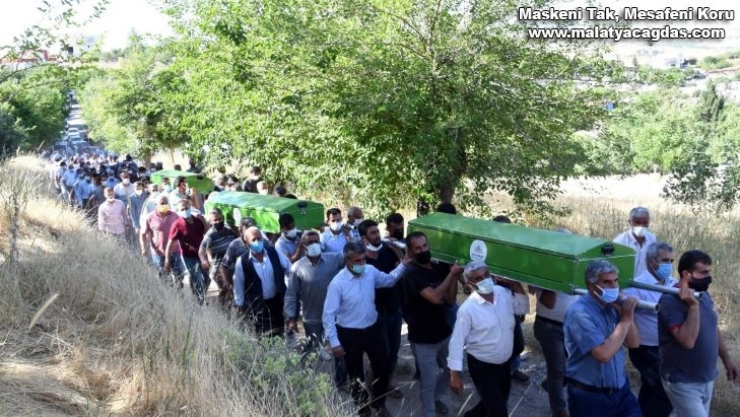 Kuyu faciasında ölen baba ve iki oğlu defnedildi