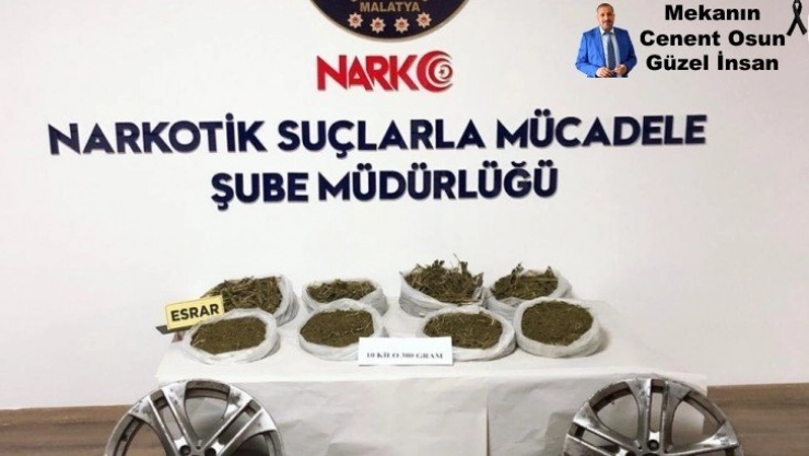 Lastik içinde esrar sevkiyatı polise takıldı