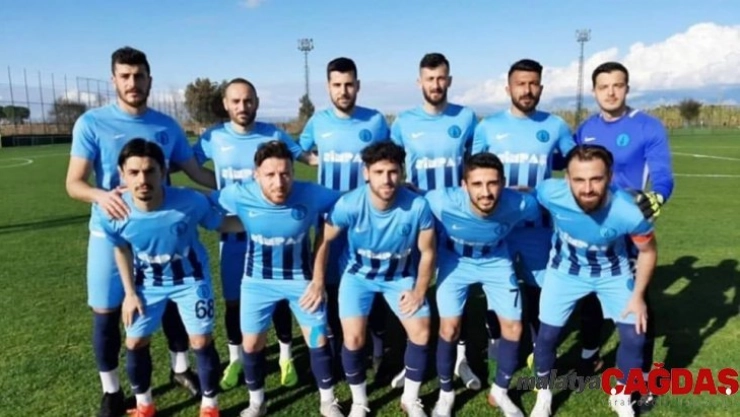 Lider Belediye Kütahyaspor hazırlık maçında berabere kaldı