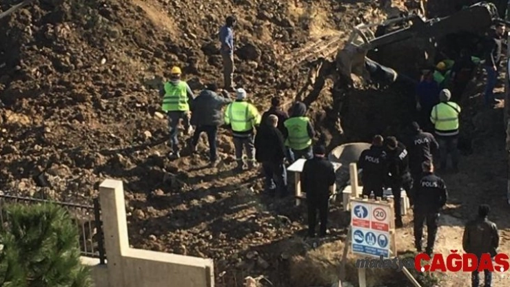 Lüleburgaz'da hastane inşaatında toprak kayması: 2 yaralı