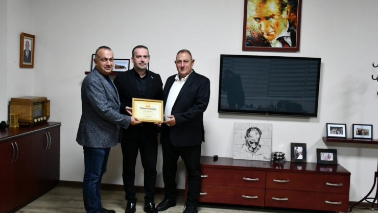 Maginder Bu Yıl 100 Öğrenciye Burs Vermeyi Hedefliyor