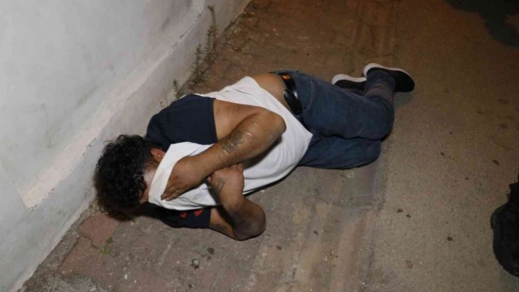 Mahallede çıkan kavga hastanede de devam etti: 2 yaralı