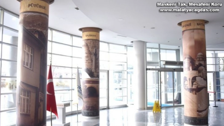 Malatya Büyükşehir sütunlarını 13 ilçe süsledi