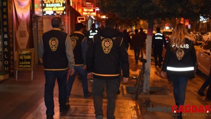 2,5 kilo esrar yakalandı