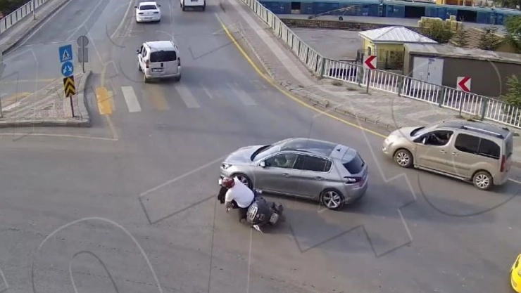 Aşırı hız kazalara neden oldu