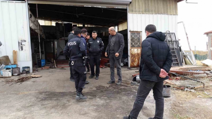 Isınmak için ateşe tiner döken 2 öğrenci yaralandı