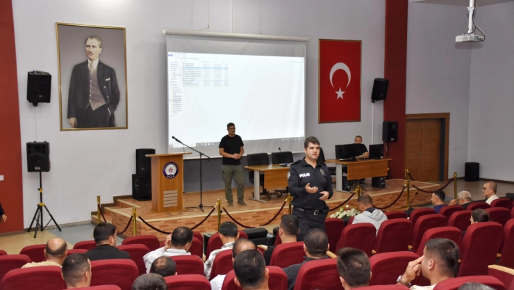Malatya'da Özel Güvenlik Görevlilerine KAAN ve UYUMA Eğitimi Verildi